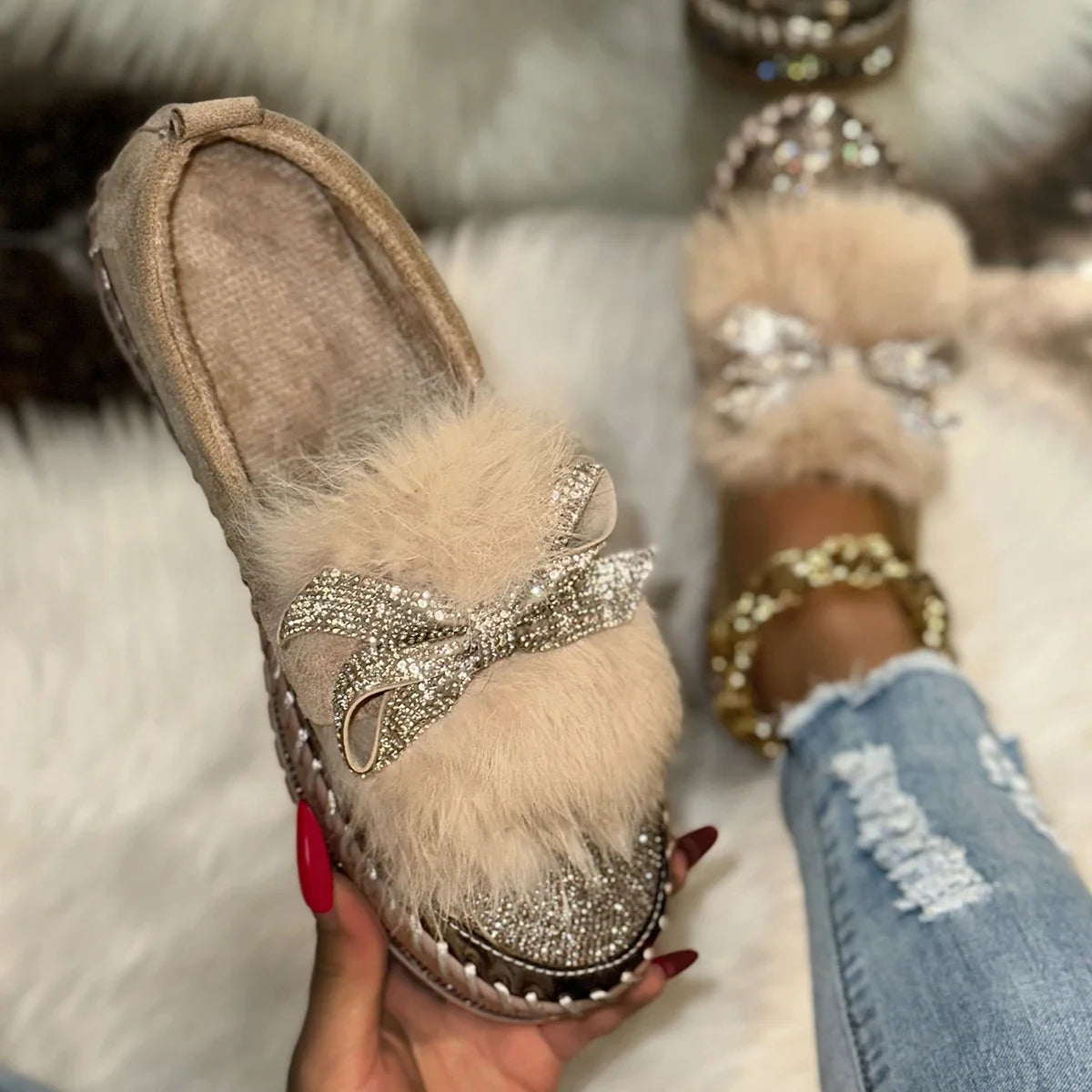 Trend Women Sneakers Furry Crystal Bow Women Casual Shoes Flat Platform Loafers Short Plush Warm Autumn Winter Sneakers Woman