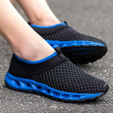 Men's Lightweight Mesh Slip-On Running Shoes