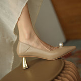Pointed Thick Heel Shoes for Trendy Dating