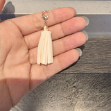 1Pcs Autumn Winter Maillard Tassel Pendant Shoe Charms Leather Flower Shoelace Buckle Sports Shoe Decoration Accessory Buckle