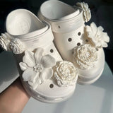 2025 Fashion Shoe Charms Set Accessories Hole Shoe Buckle DIY New Style Bouquet Bone White 3D Flower Shoes Decorations